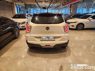 SsangYong TIBOLI 2015 1.6 Автомат в Москве № 291852, миниатюра 4