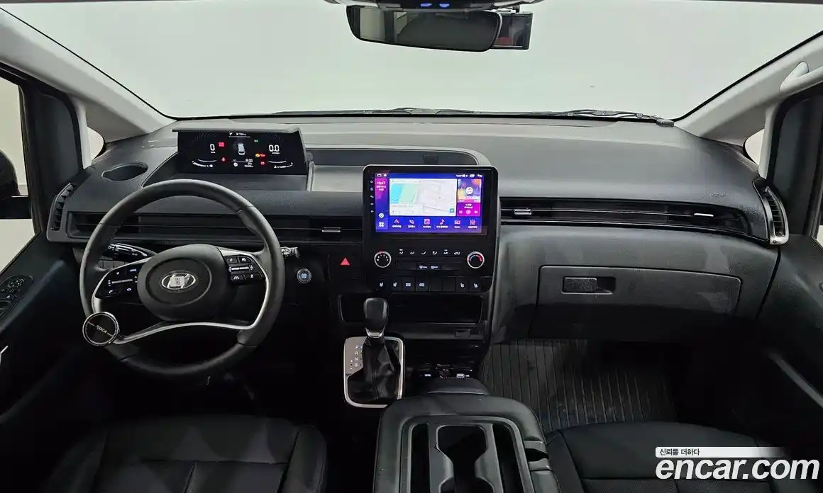 Hyundai Staria 2023 2.2 Автомат в Москве № 3002, фото 3