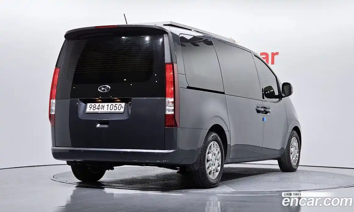 Hyundai Staria 2023 2.2 Автомат в Москве № 3002, фото 5