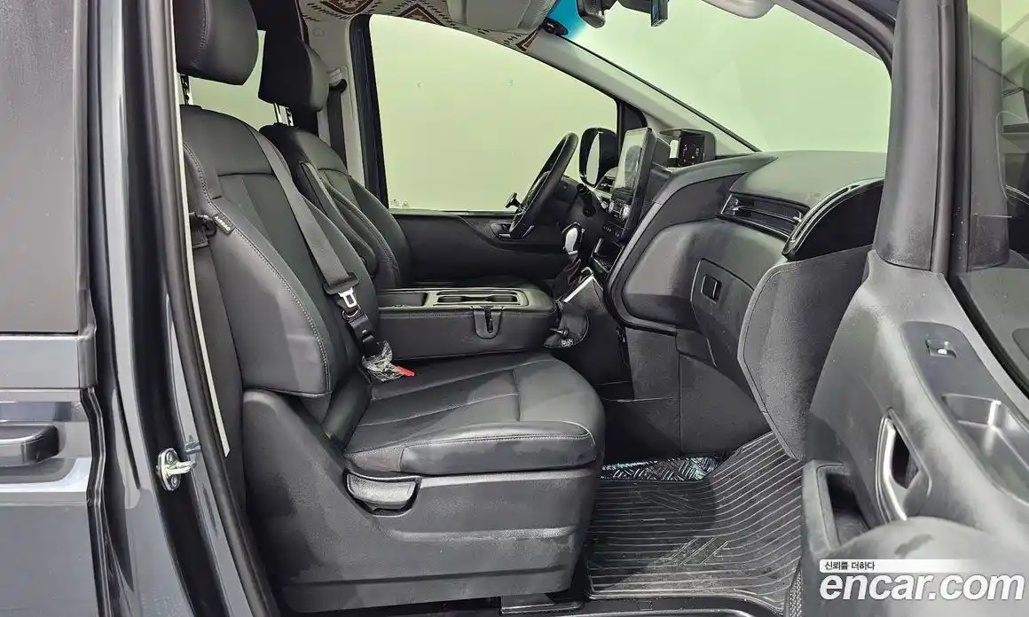 Hyundai Staria 2023 2.2 Автомат в Москве № 3002, фото 8