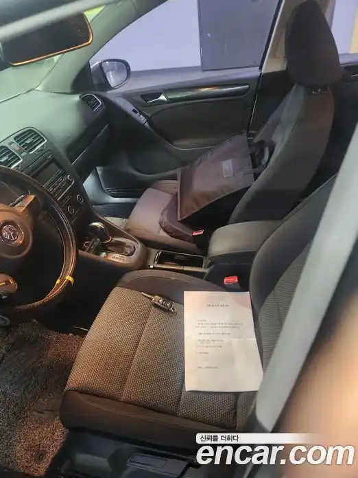 Volkswagen Golf 2012 1.6 Автомат в Москве № 301915, фото 7