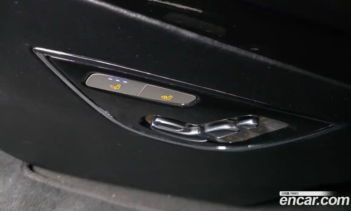 Cadillac Escalade 2017 6.2 Автомат в Москве № 306820, фото 11