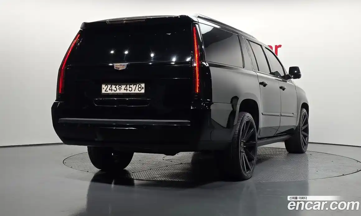 Cadillac Escalade 2017 6.2 Автомат в Москве № 306820, фото 18