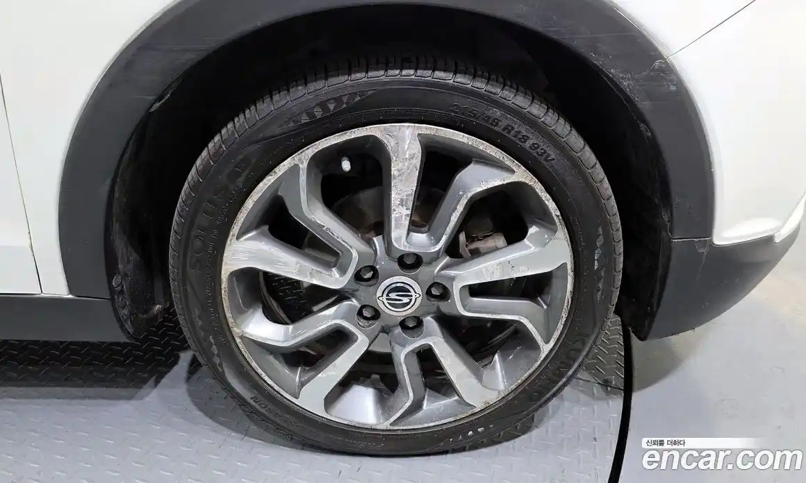 SsangYong TIBOLI 2016 1.6 Автомат в Москве № 324267, фото 5