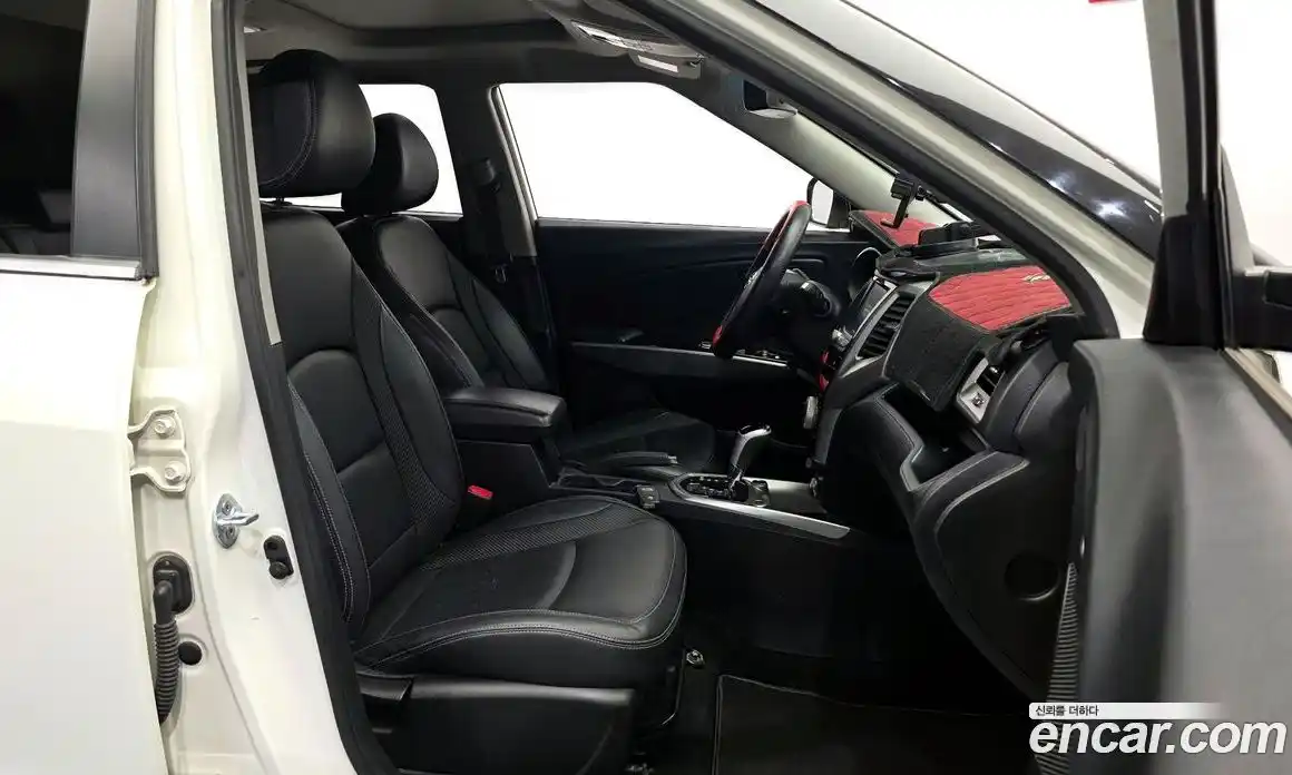 SsangYong TIBOLI 2016 1.6 Автомат в Москве № 324267, фото 9