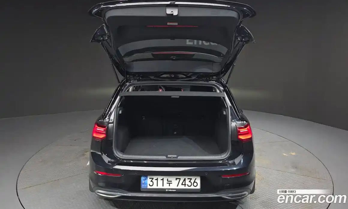 Volkswagen Golf 2023 2.0 Автомат в Москве № 329761, фото 20