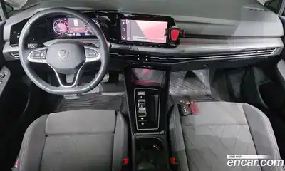 Volkswagen Golf 2023 2.0 Автомат в Москве № 329761, миниатюра 7