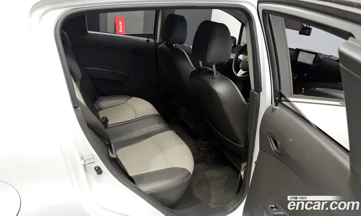 Chevrolet Spark 2012 1.0 Автомат в Москве № 33722, фото 12