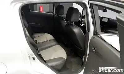 Chevrolet Spark 2012 1.0 Автомат в Москве № 33722, миниатюра 12