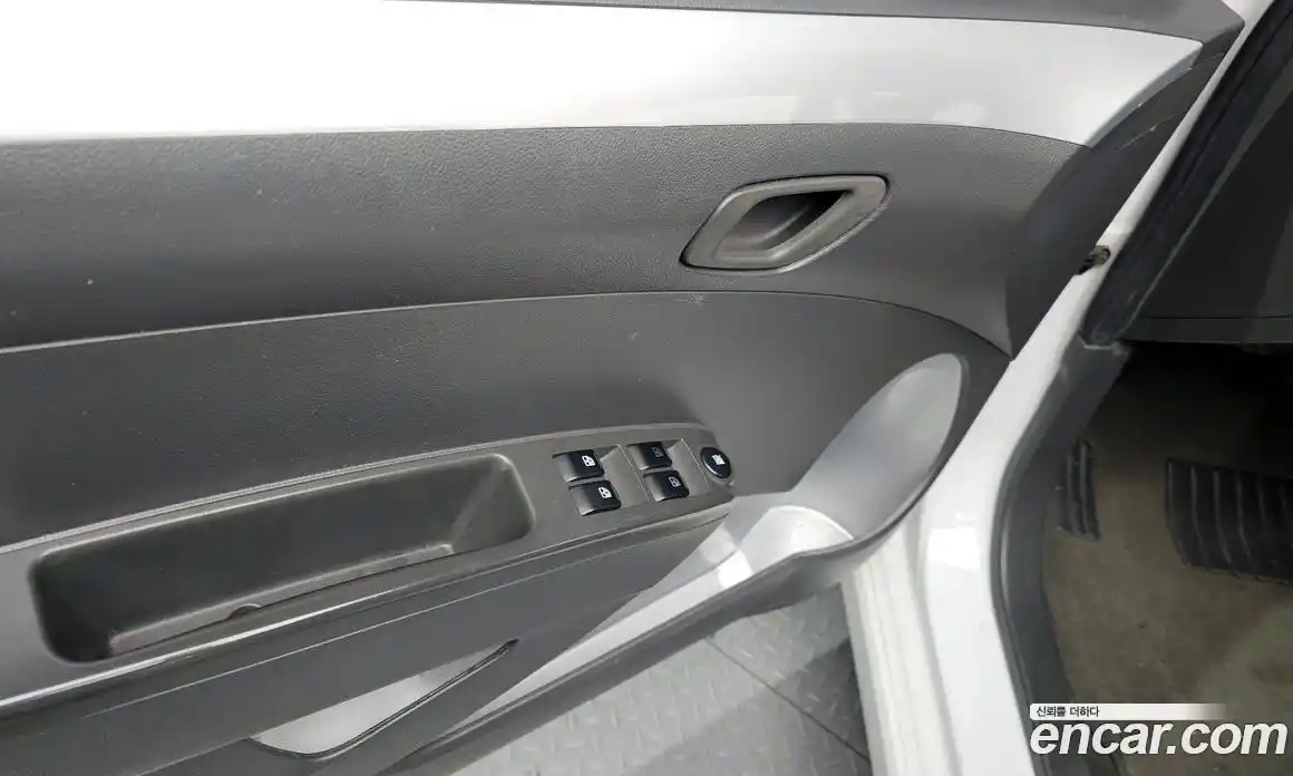 Chevrolet Spark 2012 1.0 Автомат в Москве № 33722, фото 18