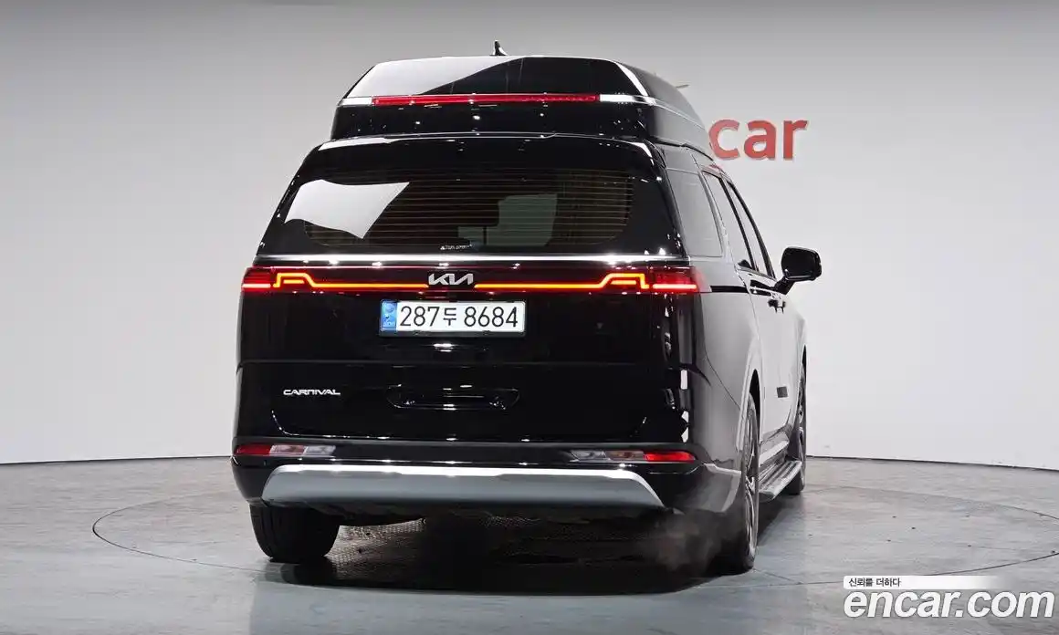 Kia Canival 2022 3.5 Автомат в Москве № 337304, фото 17