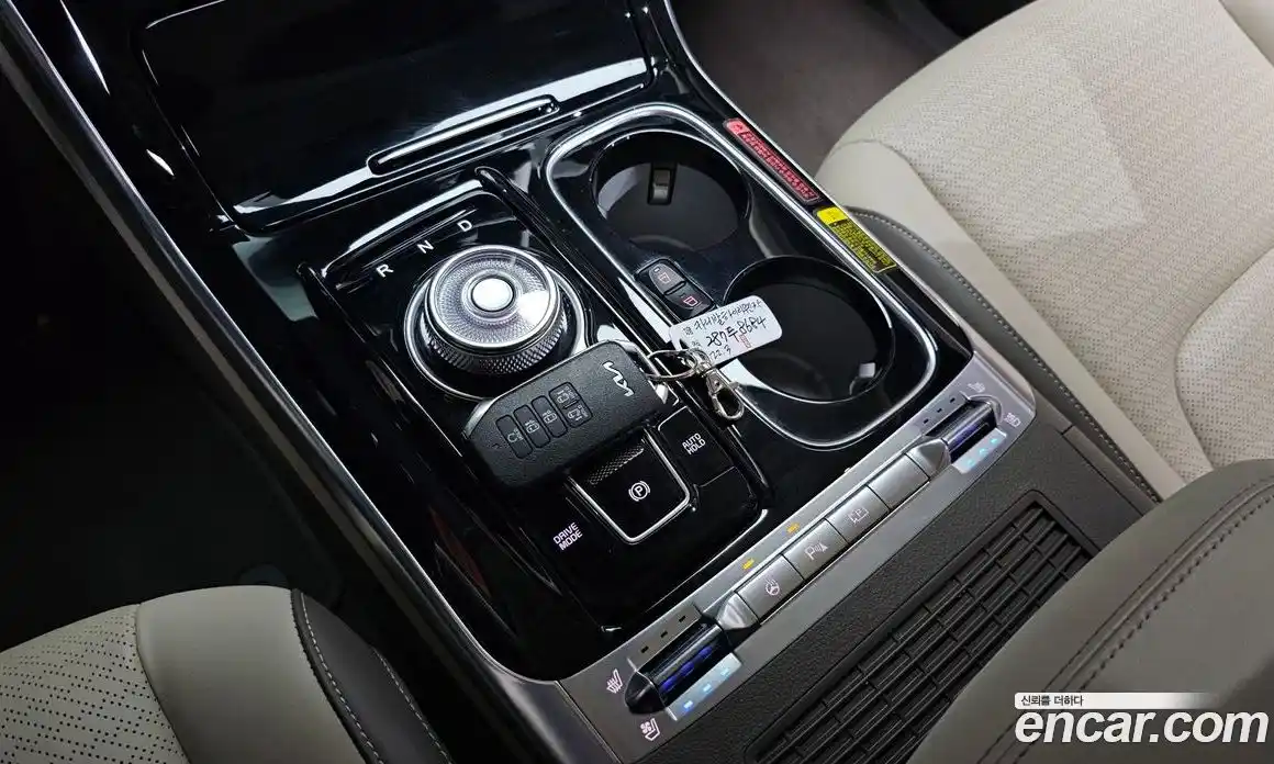 Kia Canival 2022 3.5 Автомат в Москве № 337304, фото 4