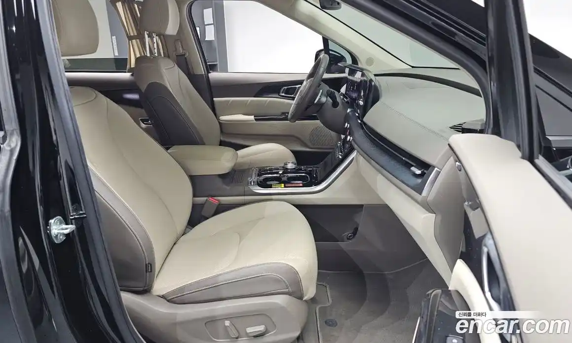 Kia Canival 2022 3.5 Автомат в Москве № 337304, фото 5