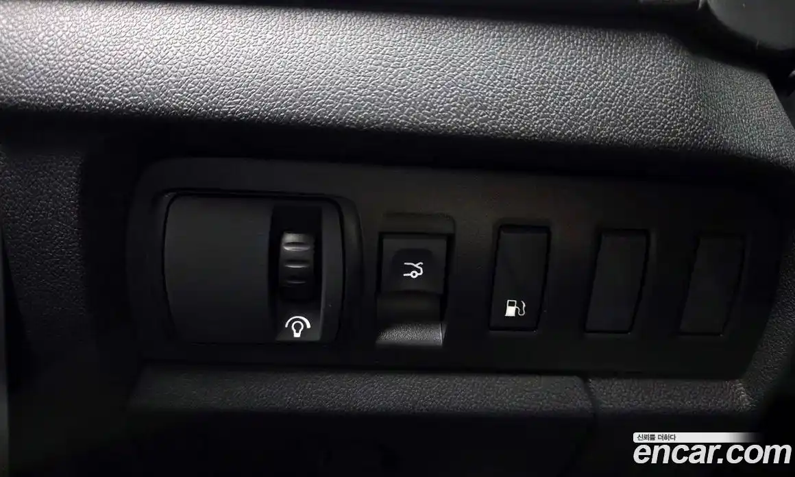 Renault SM3 2013 1.6 Автомат в Москве № 355907, фото 19