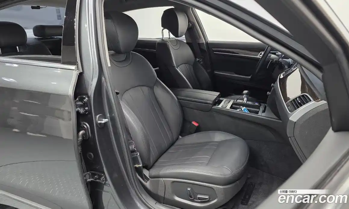 Genesis G80 2018 3.3 Автомат в Москве № 365225, фото 10