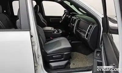 Dodge Ram Pick Up 2017 6.4 Автомат в Москве № 368534, миниатюра 11