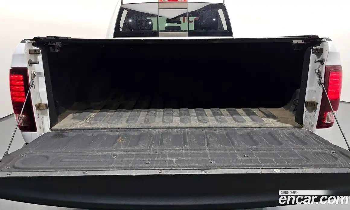 Dodge Ram Pick Up 2017 6.4 Автомат в Москве № 368534, фото 20