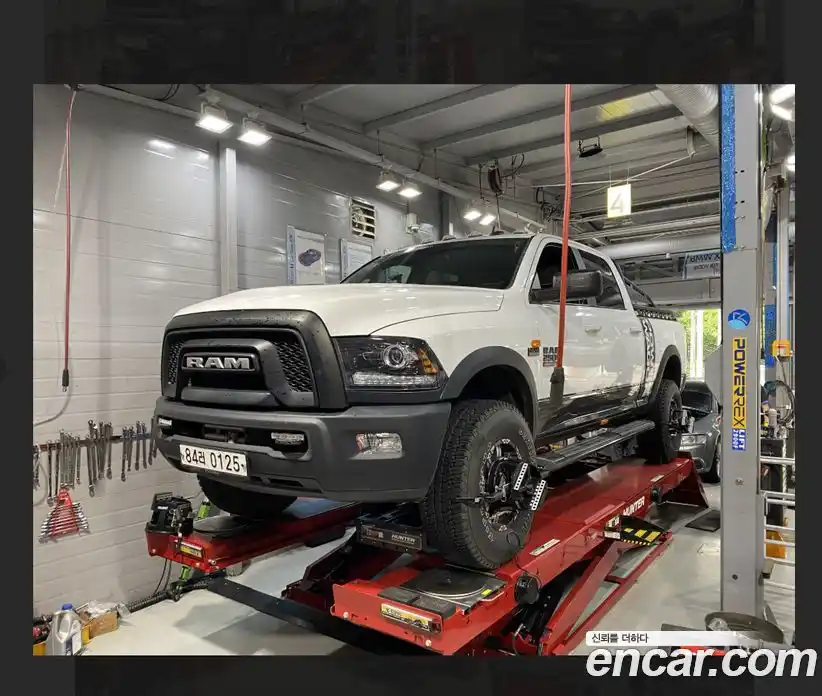 Dodge Ram Pick Up 2017 6.4 Автомат в Москве № 368534, фото 6
