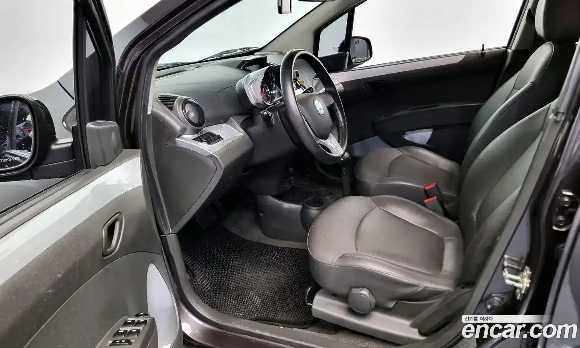 Chevrolet Spark 2014 1.0 Автомат в Москве № 36965, фото 13