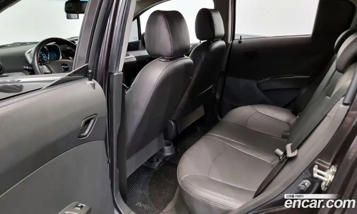 Chevrolet Spark 2014 1.0 Автомат в Москве № 36965, фото 15