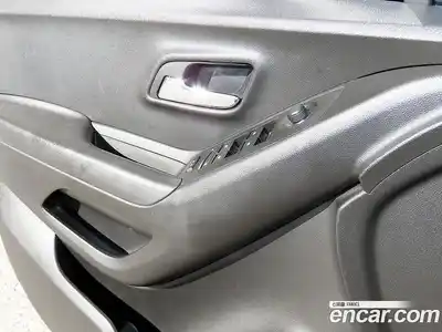 Chevrolet Trax 2018 1.4 Автомат в Москве № 37014, миниатюра 11