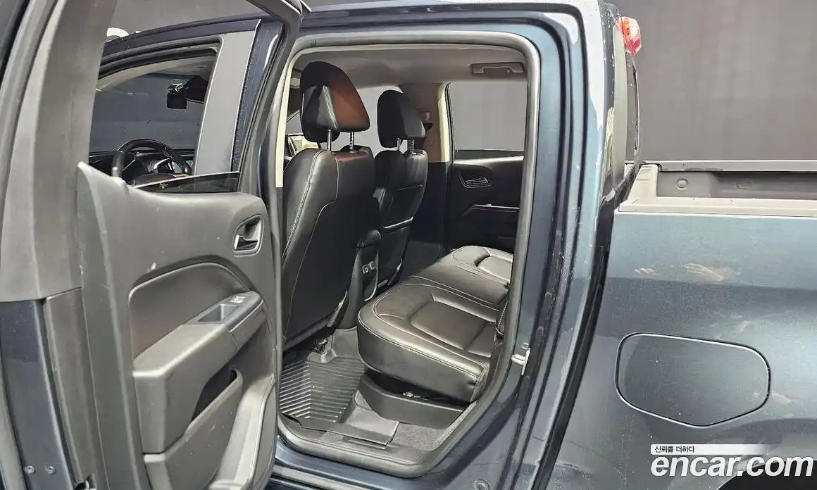 Chevrolet Colorado 2020 3.6 Автомат в Москве № 37023, фото 3