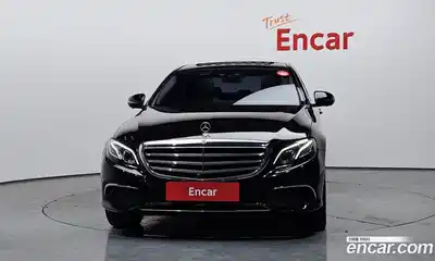 Mercedes-Benz E-Class 2018 2.0 Автомат в Москве № 372229, миниатюра 3