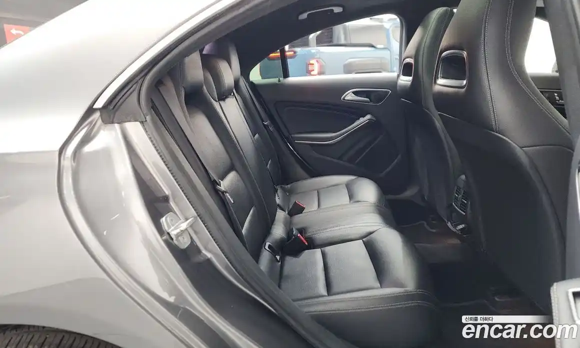 Mercedes-Benz CLA-Class 2017 2.0 Автомат в Москве № 372481, фото 12