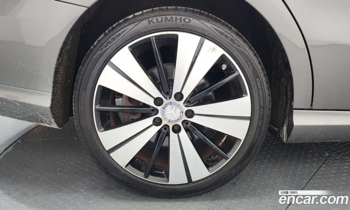 Mercedes-Benz CLA-Class 2017 2.0 Автомат в Москве № 372481, фото 5