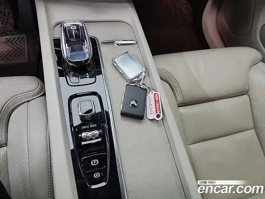 Volvo XC60 2021 2.0 Автомат в Москве № 373843, фото 8