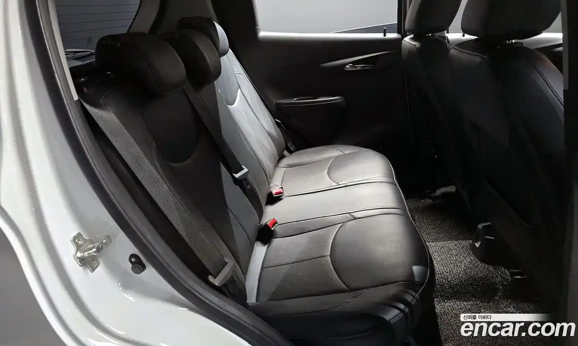 Chevrolet Spark 2018 1.0 Автомат в Москве № 37809, фото 17