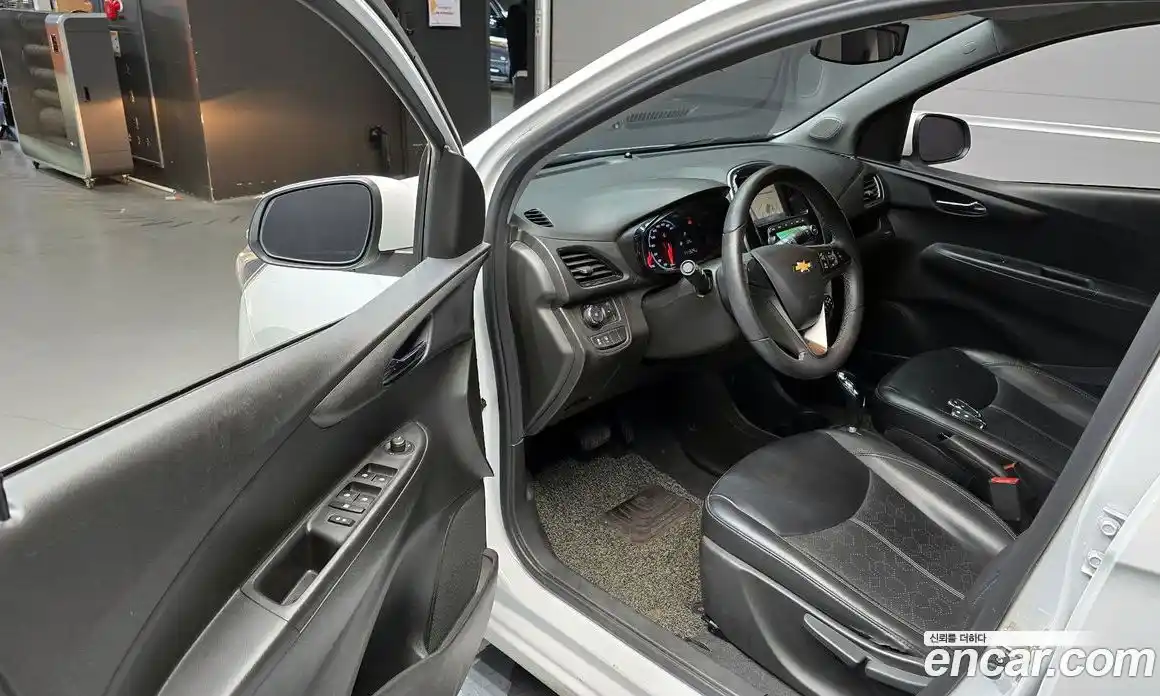 Chevrolet Spark 2018 1.0 Автомат в Москве № 37809, фото 9