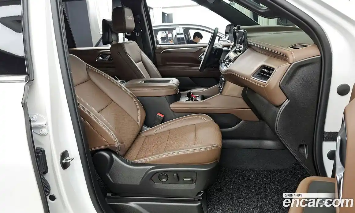 Chevrolet Tahoe 2023 6.2 Автомат в Москве № 38100, фото 18