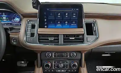 Chevrolet Tahoe 2023 6.2 Автомат в Москве № 38100, миниатюра 2