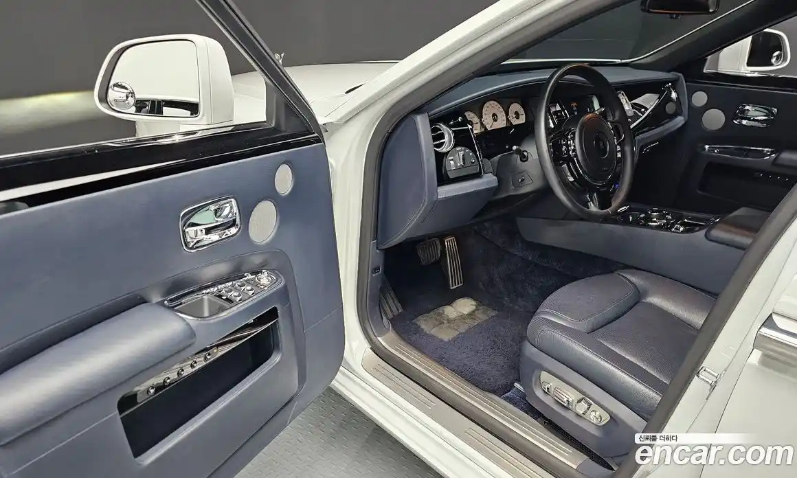 Rolls-Royce Ghost 2019 6.6 Автомат в Москве № 387376, фото 10