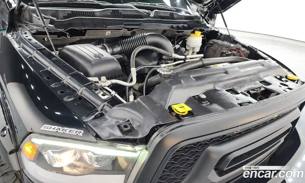 Dodge Ram Pick Up 2015 5.7 Автомат в Москве № 402616, фото 6