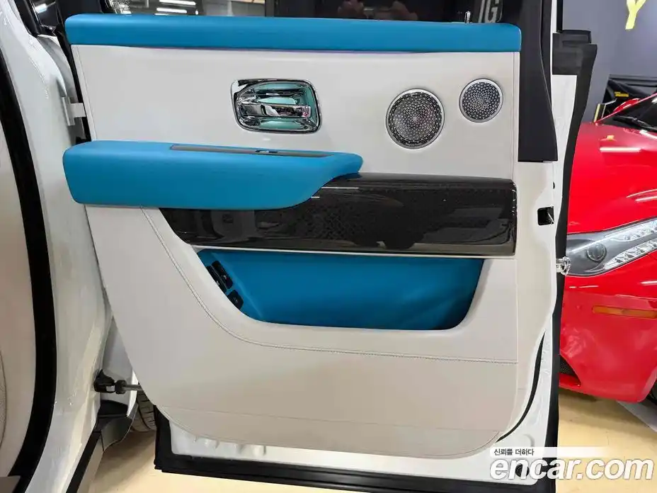 Rolls-Royce Cullinan 2022 6.7 Автомат в Москве № 407373, фото 11