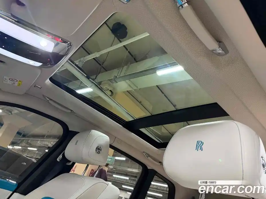 Rolls-Royce Cullinan 2022 6.7 Автомат в Москве № 407373, фото 14