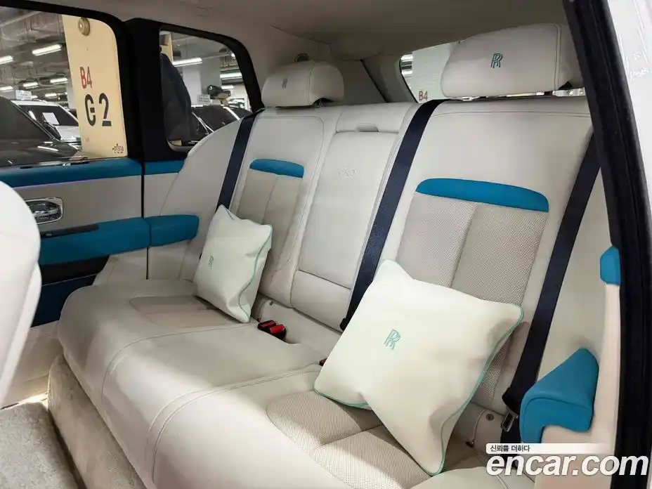 Rolls-Royce Cullinan 2022 6.7 Автомат в Москве № 407373, фото 15