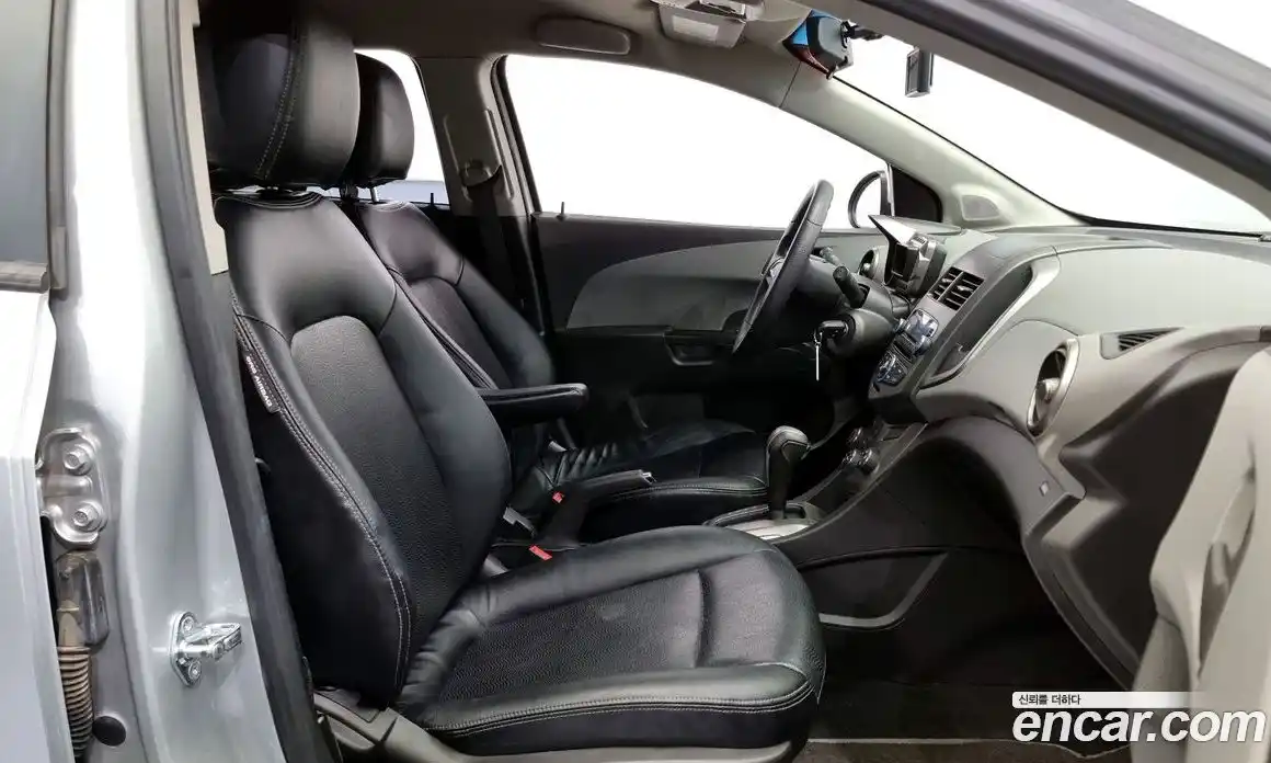 Chevrolet Aveo 2012 1.6 Автомат в Москве № 40743, фото 11