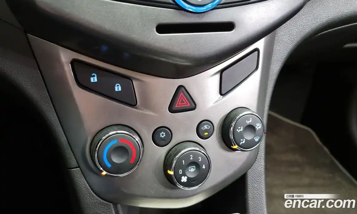 Chevrolet Aveo 2012 1.6 Автомат в Москве № 40743, фото 16