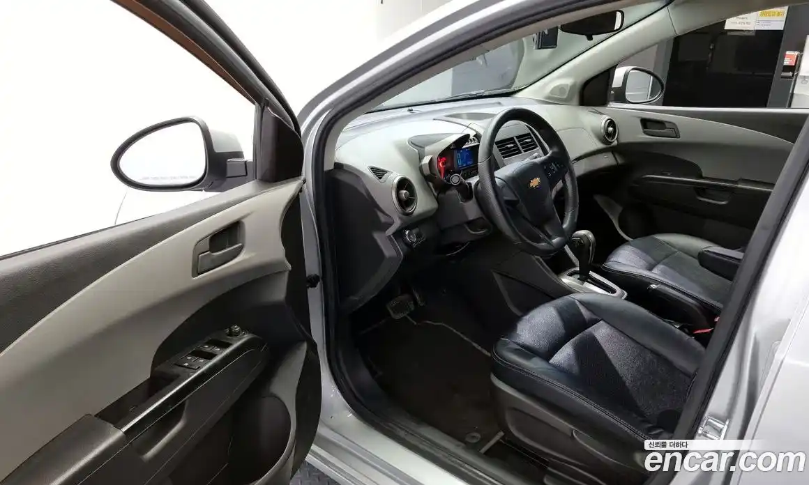 Chevrolet Aveo 2012 1.6 Автомат в Москве № 40743, фото 10