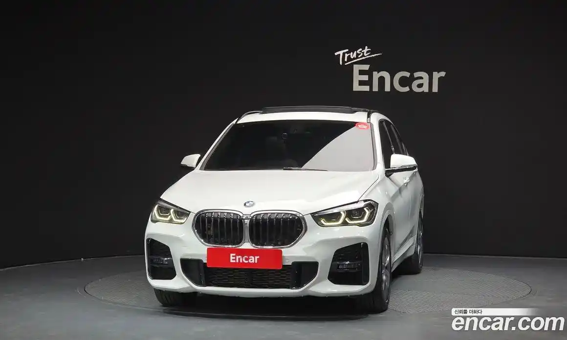 BMW X1 2021 2.0 Автомат в Москве № 407631, фото 3