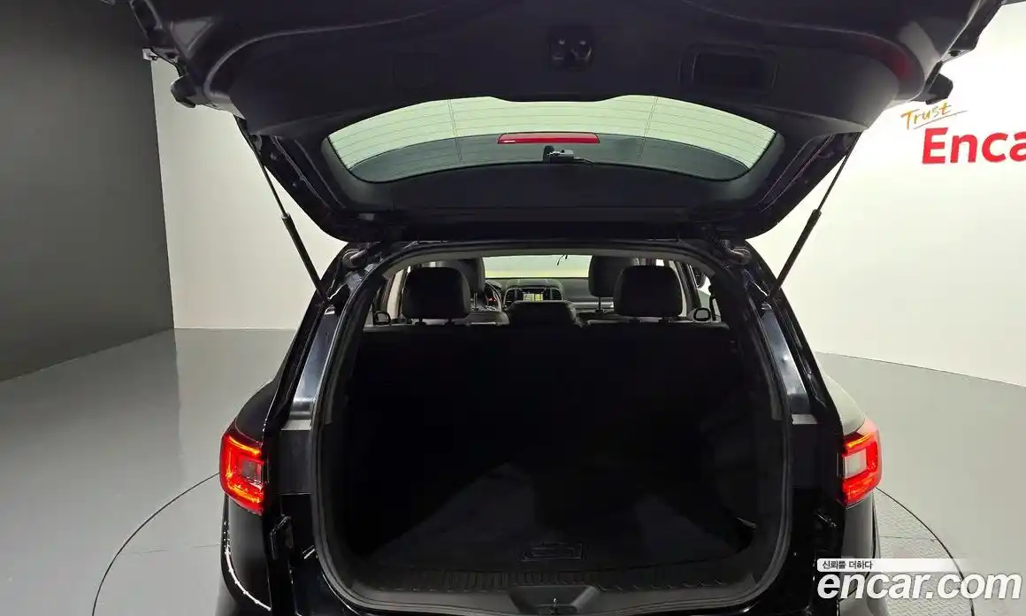 Renault QM6 2017 2.0 Автомат в Москве № 423880, фото 20