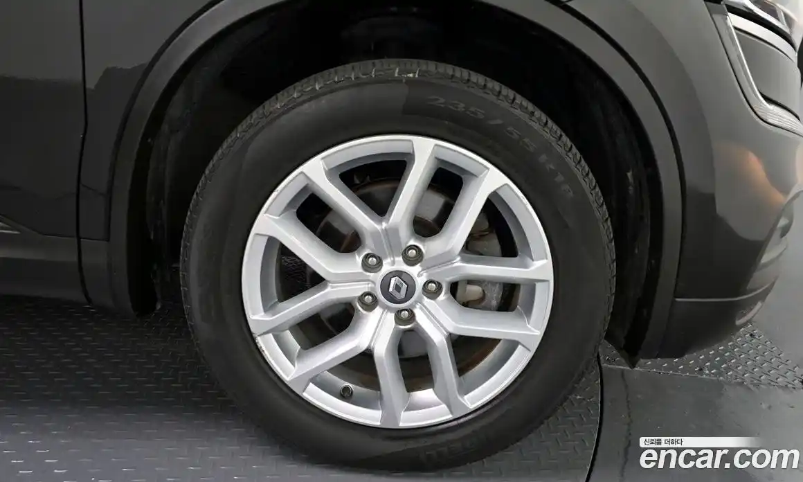 Renault QM6 2017 2.0 Автомат в Москве № 423880, фото 5