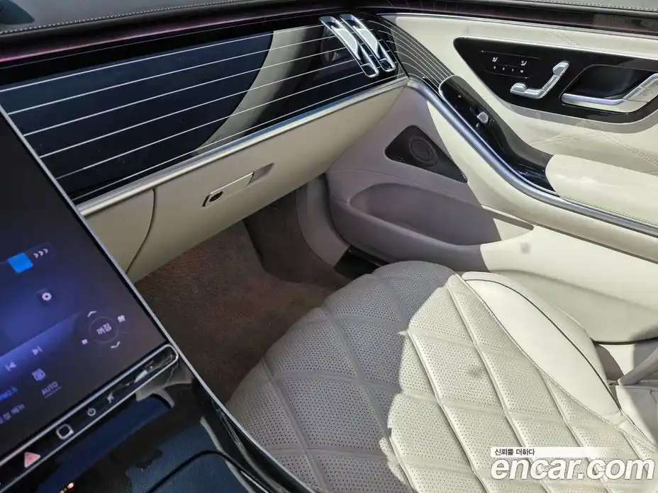 Mercedes-Benz S-Class 2023 4.0 Автомат в Москве № 427128, фото 17