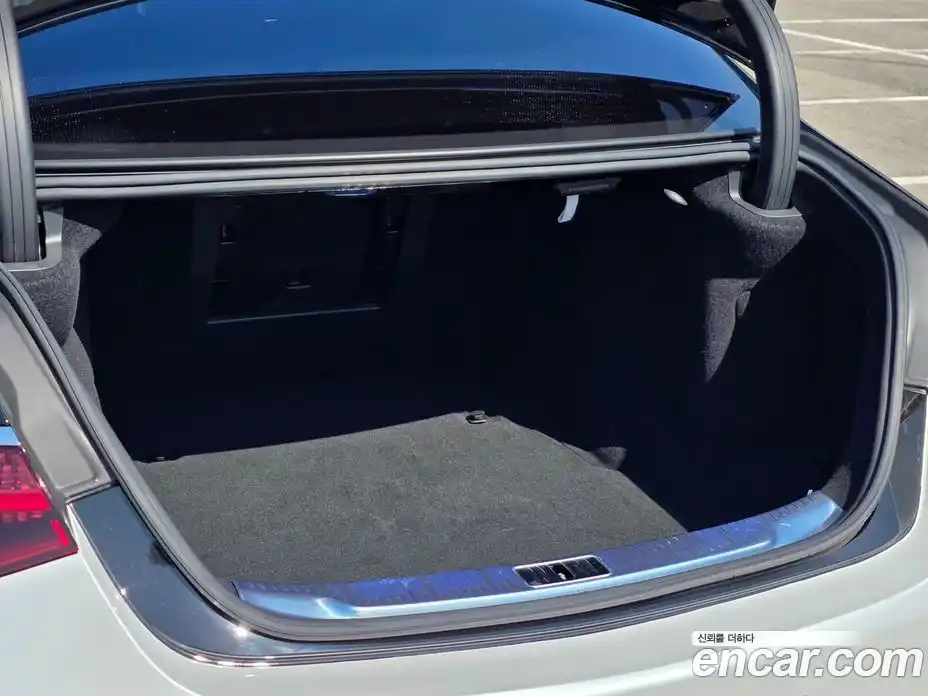 Mercedes-Benz S-Class 2023 4.0 Автомат в Москве № 427128, фото 20