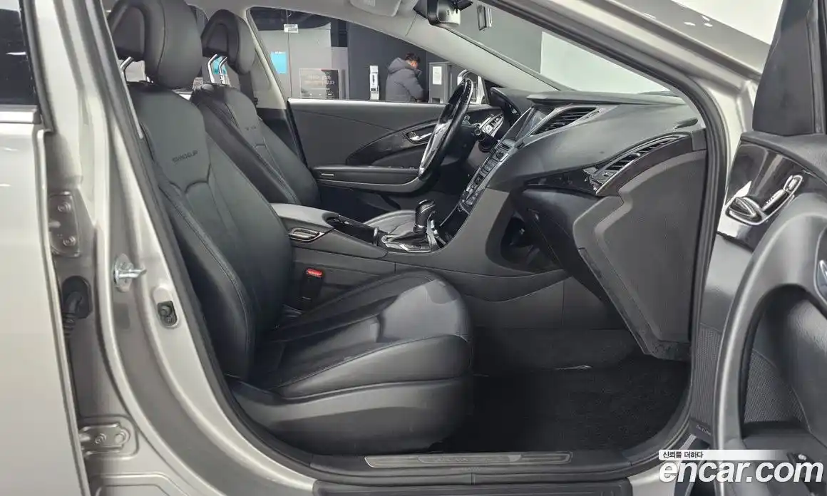 Hyundai Grandeur 2014 2.4 Автомат в Москве № 43093, фото 11