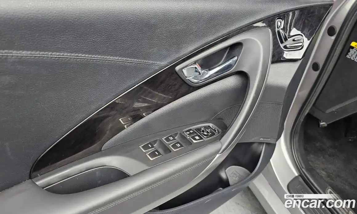 Hyundai Grandeur 2014 2.4 Автомат в Москве № 43093, фото 18