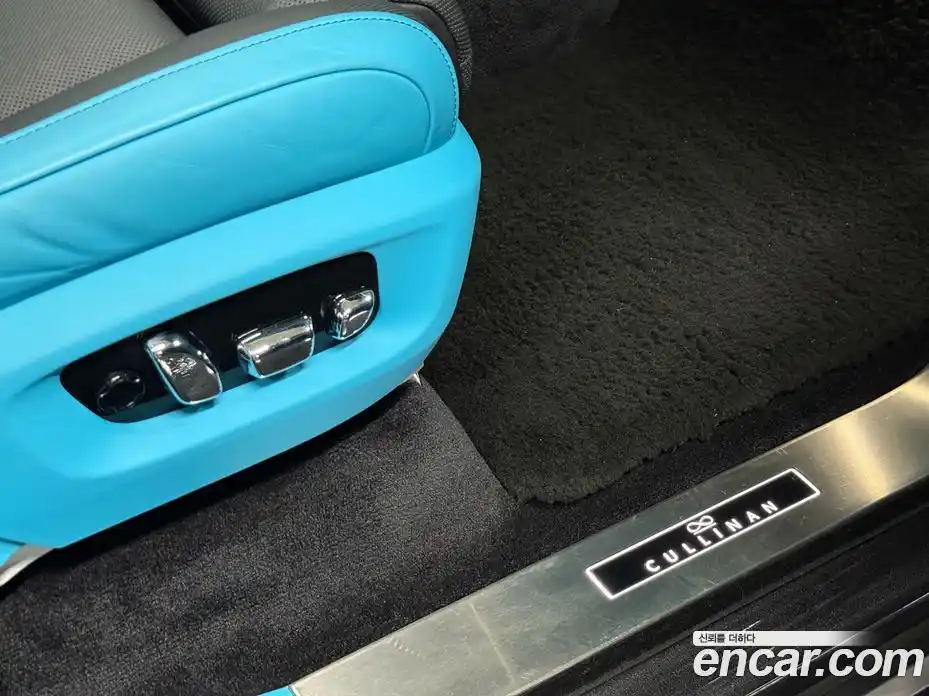 Rolls-Royce Cullinan 2023 6.7 Автомат в Москве № 447941, фото 14